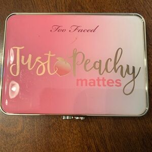 Too Faced Peachy Mattes Eyeshadow Palette RETIRED